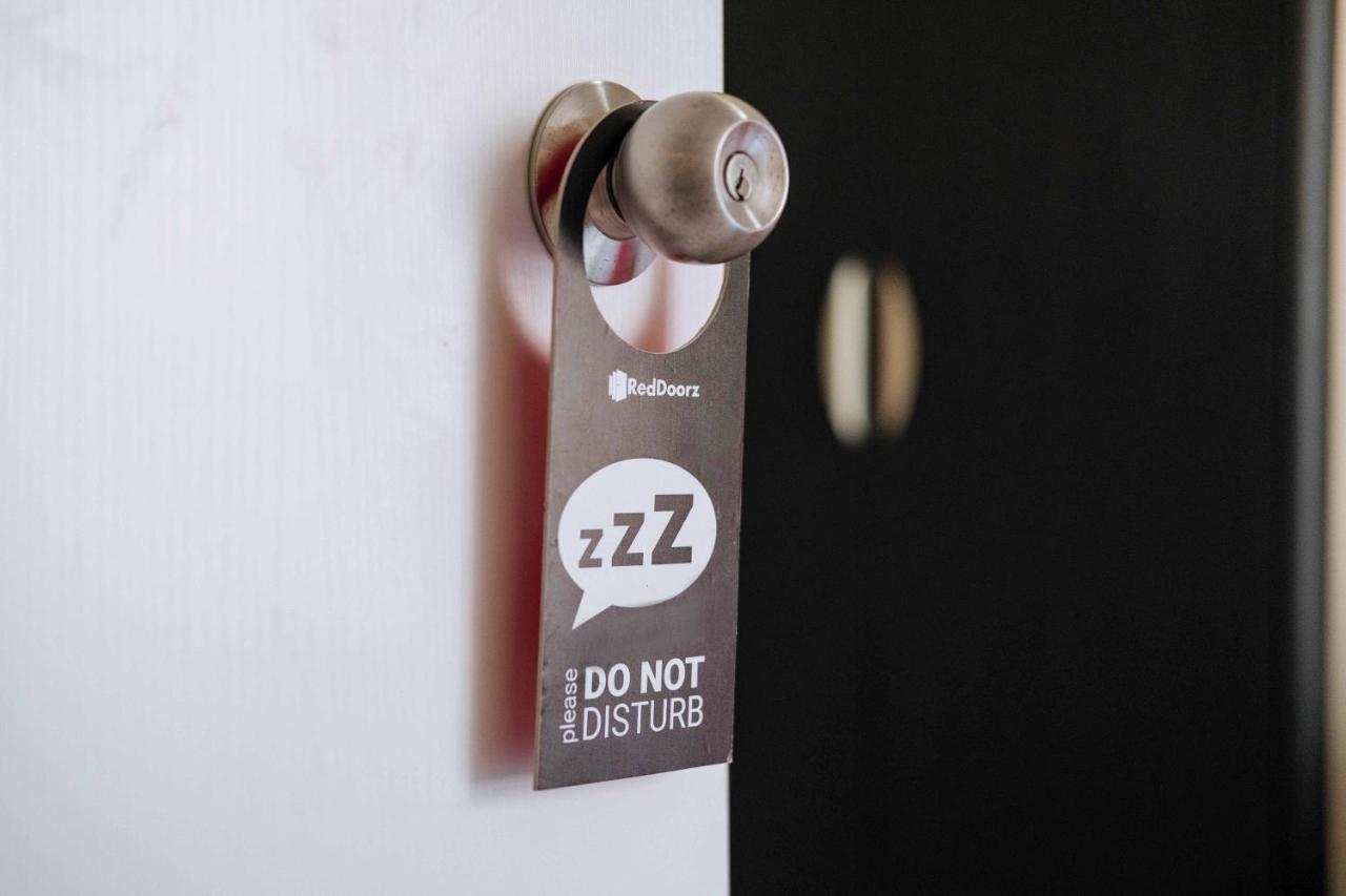 Reddoorz Premium @ Avida Verte Bgc มะนิลา ภายนอก รูปภาพ